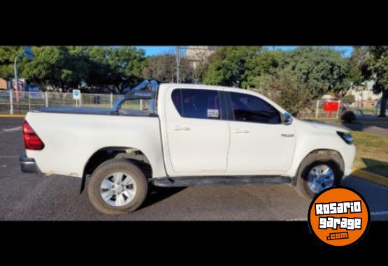 Camionetas - Toyota SRV 2.8 4X2 2018 Diesel 117000Km - En Venta