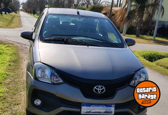 Autos - Toyota ETIOS XLS 1,5 4A/T 2019 Nafta 110000Km - En Venta
