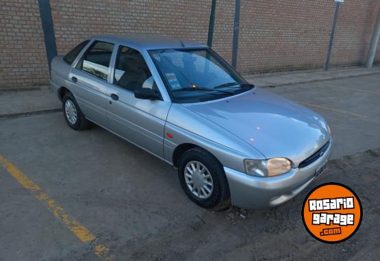 Autos - Ford Escort LX 1.8 D 1998 Diesel 93000Km - En Venta