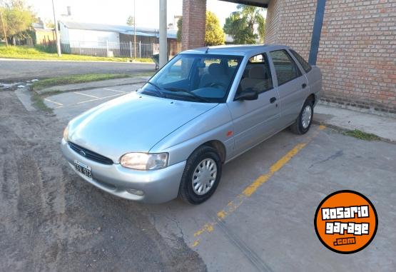 Autos - Ford Escort LX 1.8 D 1998 Diesel 93000Km - En Venta