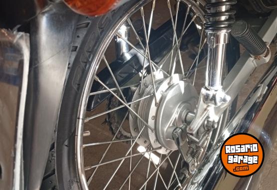 Motos - Motomel Deluxe 2019 Nafta 12000Km - En Venta