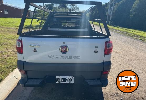 Camionetas - Fiat Estrada 2015 GNC 159000Km - En Venta