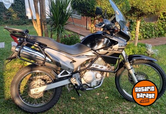 Motos - Honda NX4 FALCON 2013 Nafta 55000Km - En Venta