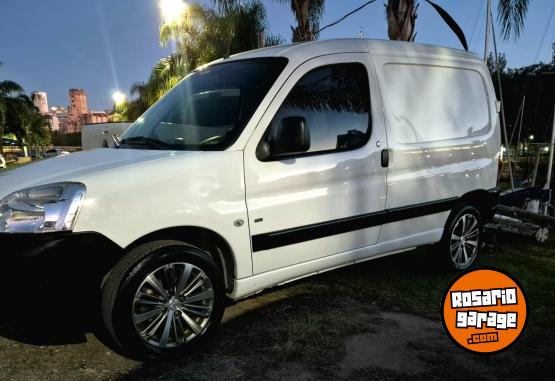 Utilitarios - Peugeot Partner Confort 1.6 HDI 2017 Diesel 139000Km - En Venta