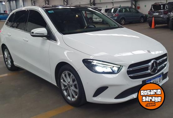 Autos - Mercedes Benz B 200 2020 Nafta 48000Km - En Venta