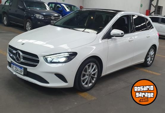 Autos - Mercedes Benz B 200 2020 Nafta 48000Km - En Venta