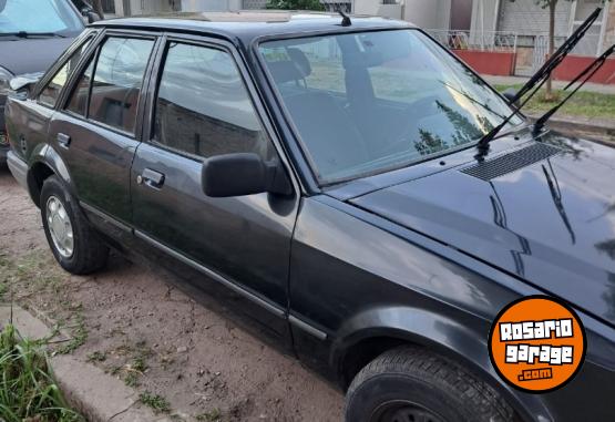 Autos - Ford Escort ELX 1.6 1993 Nafta 220000Km - En Venta