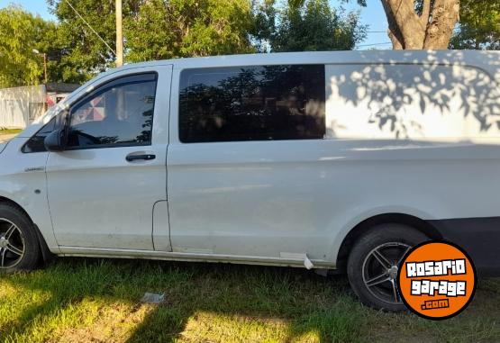 Utilitarios - Mercedes Benz Vito 2019 Diesel 80000Km - En Venta