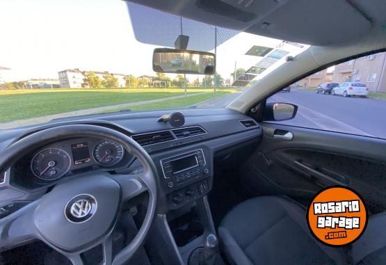 Autos - Volkswagen Voyage Trendline 2017 Nafta 68000Km - En Venta