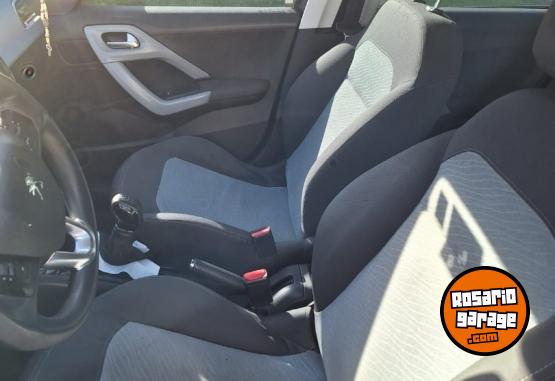 Autos - Peugeot 208 2015 Nafta 79500Km - En Venta
