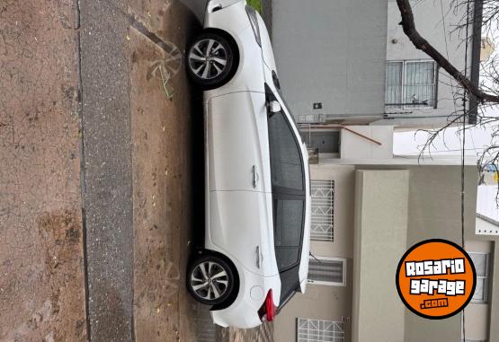 Autos - Toyota Yaris S 2023 Nafta 75000Km - En Venta