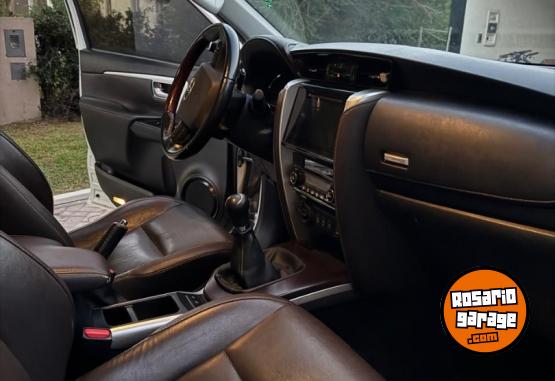 Camionetas - Toyota SW4 2017 Diesel 178000Km - En Venta