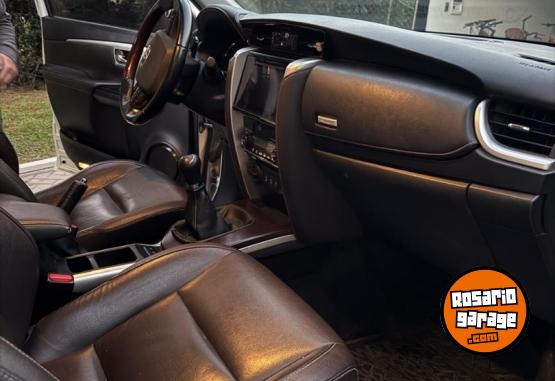 Camionetas - Toyota SW4 2017 Diesel 178000Km - En Venta