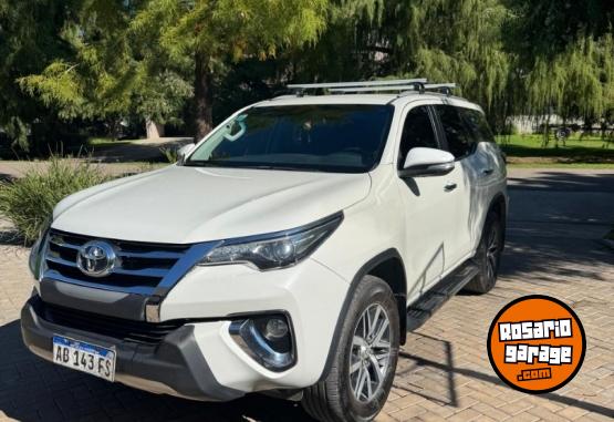 Camionetas - Toyota SW4 2017 Diesel 178000Km - En Venta