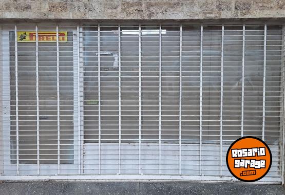 Otros - Vendo vidriera completa con puerta y cortina met�lica - En Venta