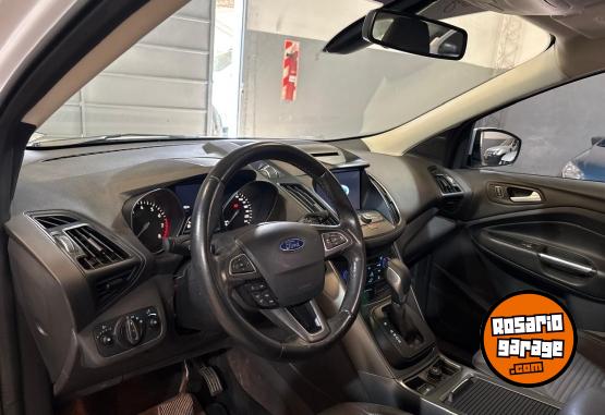 Camionetas - Ford FORD KUGA SEL 2.0 2017 Nafta 95000Km - En Venta