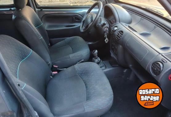 Utilitarios - Renault Kangoo 2016 GNC 180000Km - En Venta