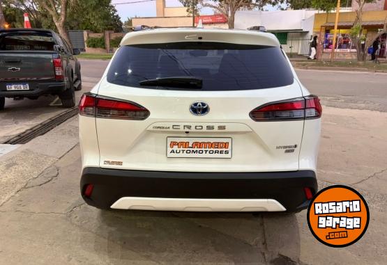 Autos - Toyota Corolla Cross 1.8 HEV SEG 2023 Electrico / Hibrido 35000Km - En Venta