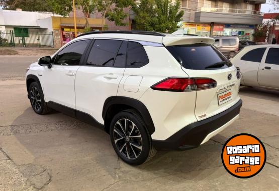 Autos - Toyota Corolla Cross 1.8 HEV SEG 2023 Electrico / Hibrido 35000Km - En Venta