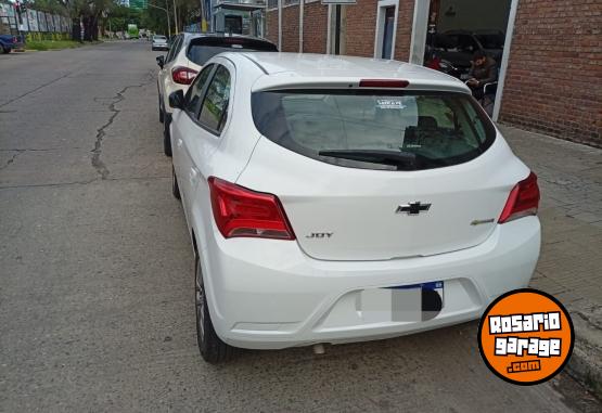 Autos - Chevrolet Onix 2022 Nafta 42000Km - En Venta
