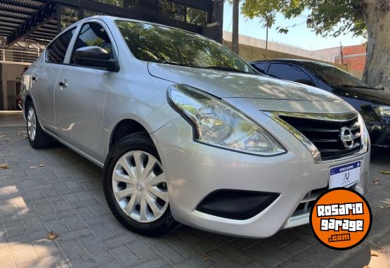 Autos - Nissan Versa VDrive 2021 Nafta 100000Km - En Venta