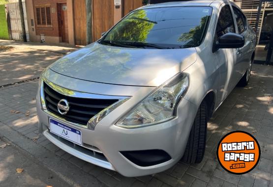 Autos - Nissan Versa VDrive 2021 Nafta 100000Km - En Venta
