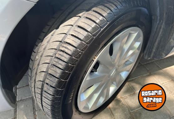 Autos - Nissan Versa VDrive 2021 Nafta 100000Km - En Venta