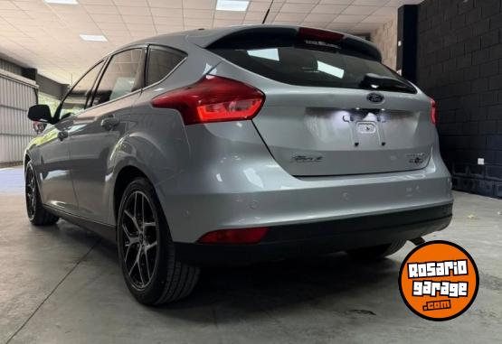 Autos - Ford Focus Titanium 2017 Nafta 109000Km - En Venta