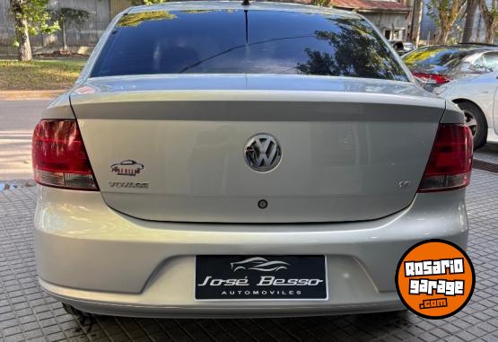 Autos - Volkswagen Voyage 2010 Nafta  - En Venta