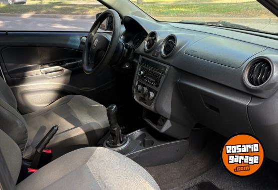 Autos - Volkswagen Voyage 2010 Nafta  - En Venta