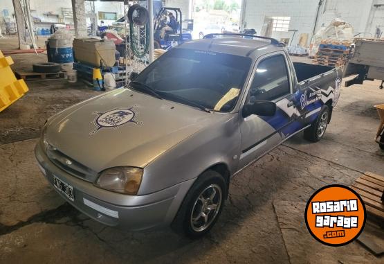 Camionetas - Ford Courier 1.6 2006 Nafta 490000Km - En Venta