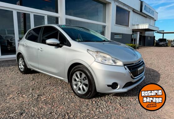 Autos - Peugeot 208 Active 2012 Nafta 140000Km - En Venta