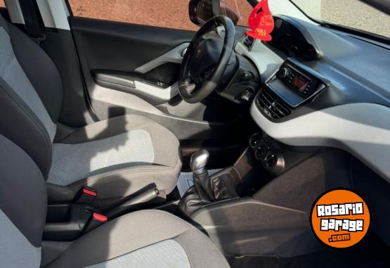 Autos - Peugeot 208 Active 2012 Nafta 140000Km - En Venta