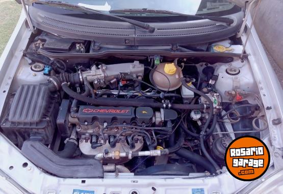 Autos - Chevrolet Corsa 2008 GNC 210000Km - En Venta