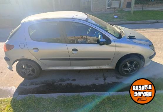 Autos - Peugeot 206 D 2005 Diesel 280000Km - En Venta