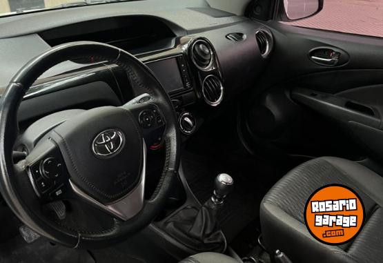 Autos - Toyota Etios XLS 2019 Nafta 82000Km - En Venta
