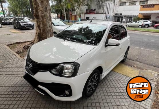 Autos - Toyota Etios XLS 2019 Nafta 82000Km - En Venta