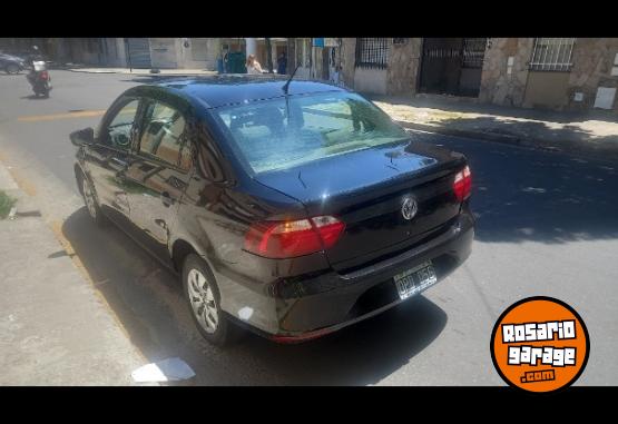 Autos - Volkswagen voyage 2015 Nafta 250000Km - En Venta
