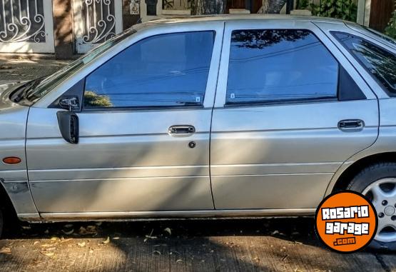Autos - Ford Escort LX 1999 GNC 76497Km - En Venta