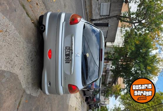 Autos - Peugeot 206 2008 Nafta 192000Km - En Venta