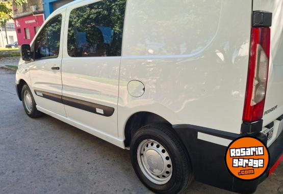 Utilitarios - Peugeot Expert 2011 Diesel 172000Km - En Venta