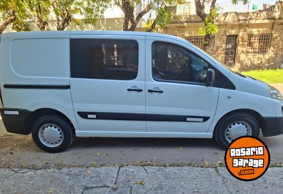 Utilitarios - Peugeot Expert 2011 Diesel 172000Km - En Venta
