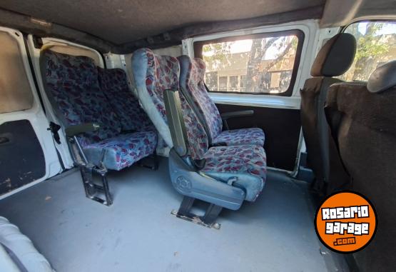 Utilitarios - Peugeot Expert 2011 Diesel 172000Km - En Venta