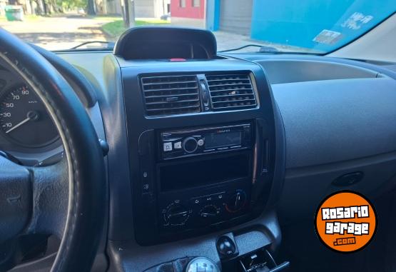 Utilitarios - Peugeot Expert 2011 Diesel 172000Km - En Venta