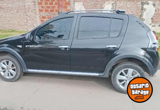 Autos - Renault Sandero spteway 2011 Nafta 120000Km - En Venta