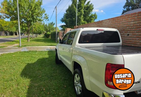 Camionetas - Volkswagen Amarok hightline 2021 Diesel 27000Km - En Venta