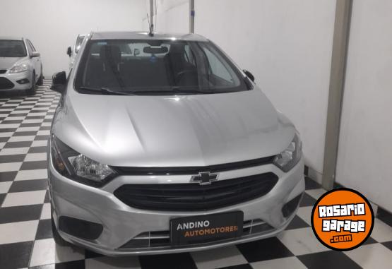 Autos - Chevrolet Onix prisma corsa cronos 2023 Nafta 28000Km - En Venta