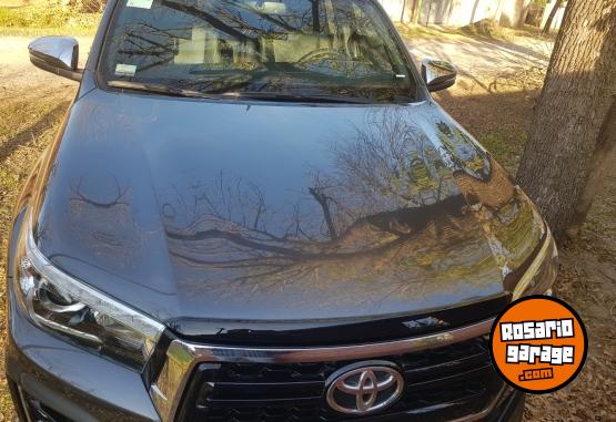 Camionetas - Toyota Hilux srx 2020 Diesel 34000Km - En Venta