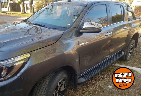 Camionetas - Toyota Hilux srx 2020 Diesel 34000Km - En Venta