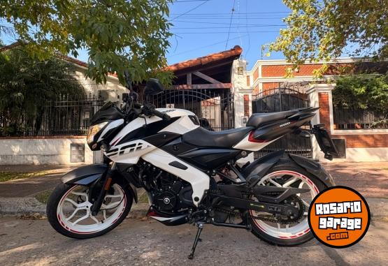 Motos - Bajaj Rouser NS 200 2023 Nafta 15700Km - En Venta